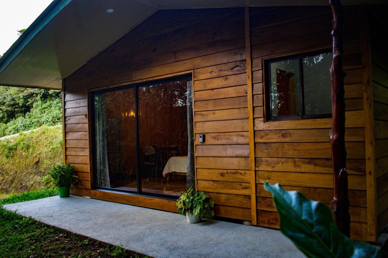 Cabanas Lys Monteverde Exteriör bild
